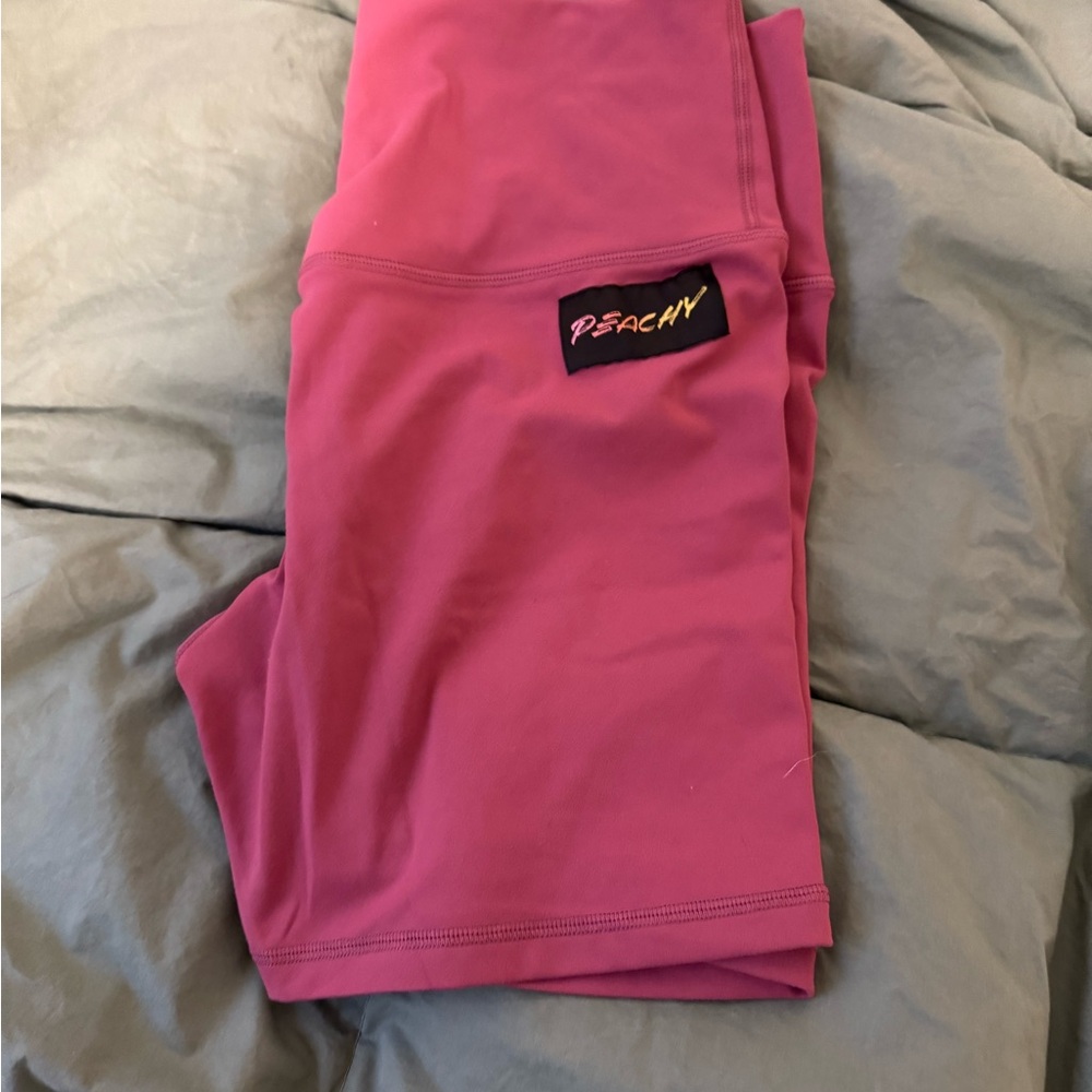 Peachy Athletic sz M NEOT Pink